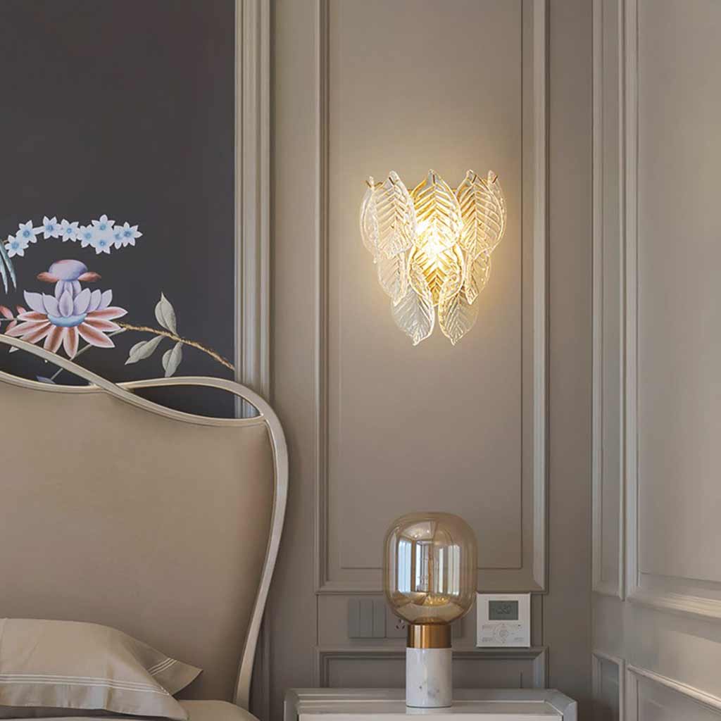 Héritage de Feu - Applique Murale Élégante et Légère en Verre et Laiton en Forme de Feuille
