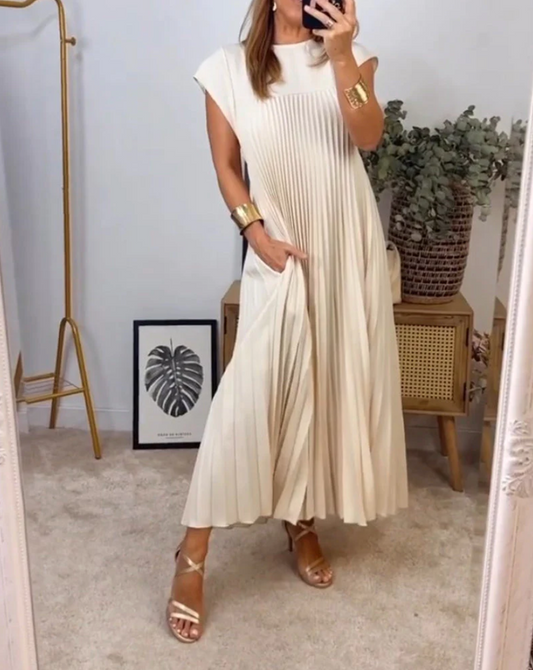 Rictoria | Robe sans manches plissée unie