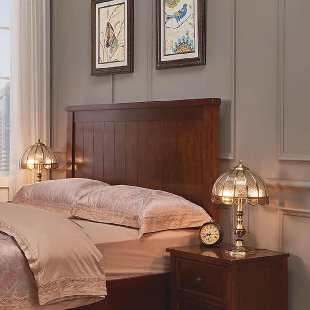 Dorure Cachée -  Lampe de table vintage en laiton avec interrupteur à chaîne