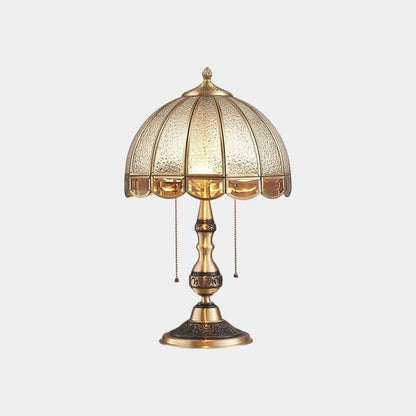 Dorure Cachée -  Lampe de table vintage en laiton avec interrupteur à chaîne