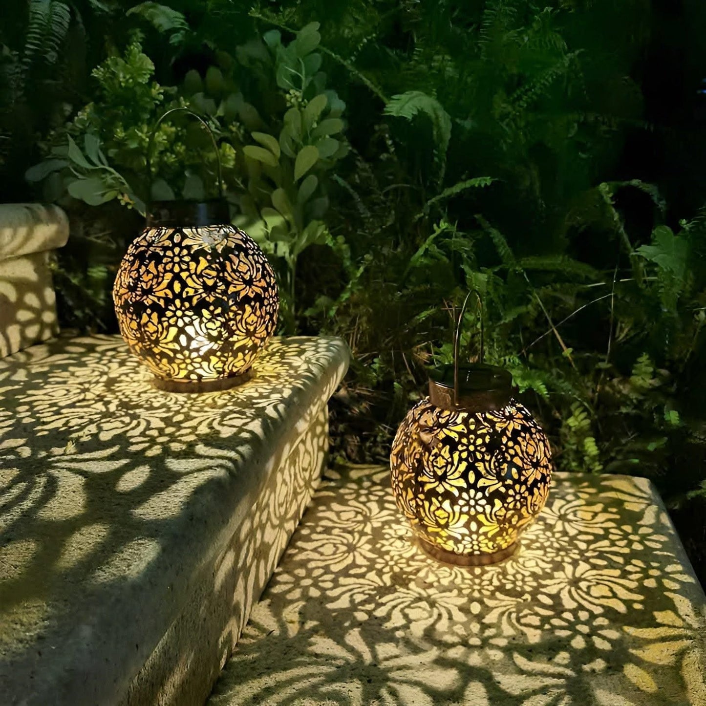 EcoLight | Lampe Suspendue de Jardin Solaire Étanche avec Éclairage LED